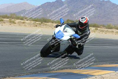 media/Mar-24-2025-Moto Forza (Mon) [[57ce5c5cff]]/3-Beginner Group/Session 3 (Turn 6 Inside)/